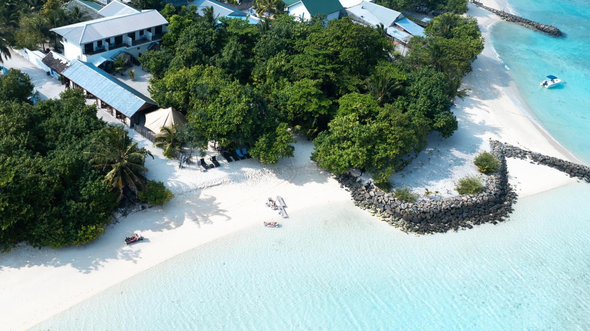 Tranquila Beach Hotel Rasdhoo Ngoại thất bức ảnh
