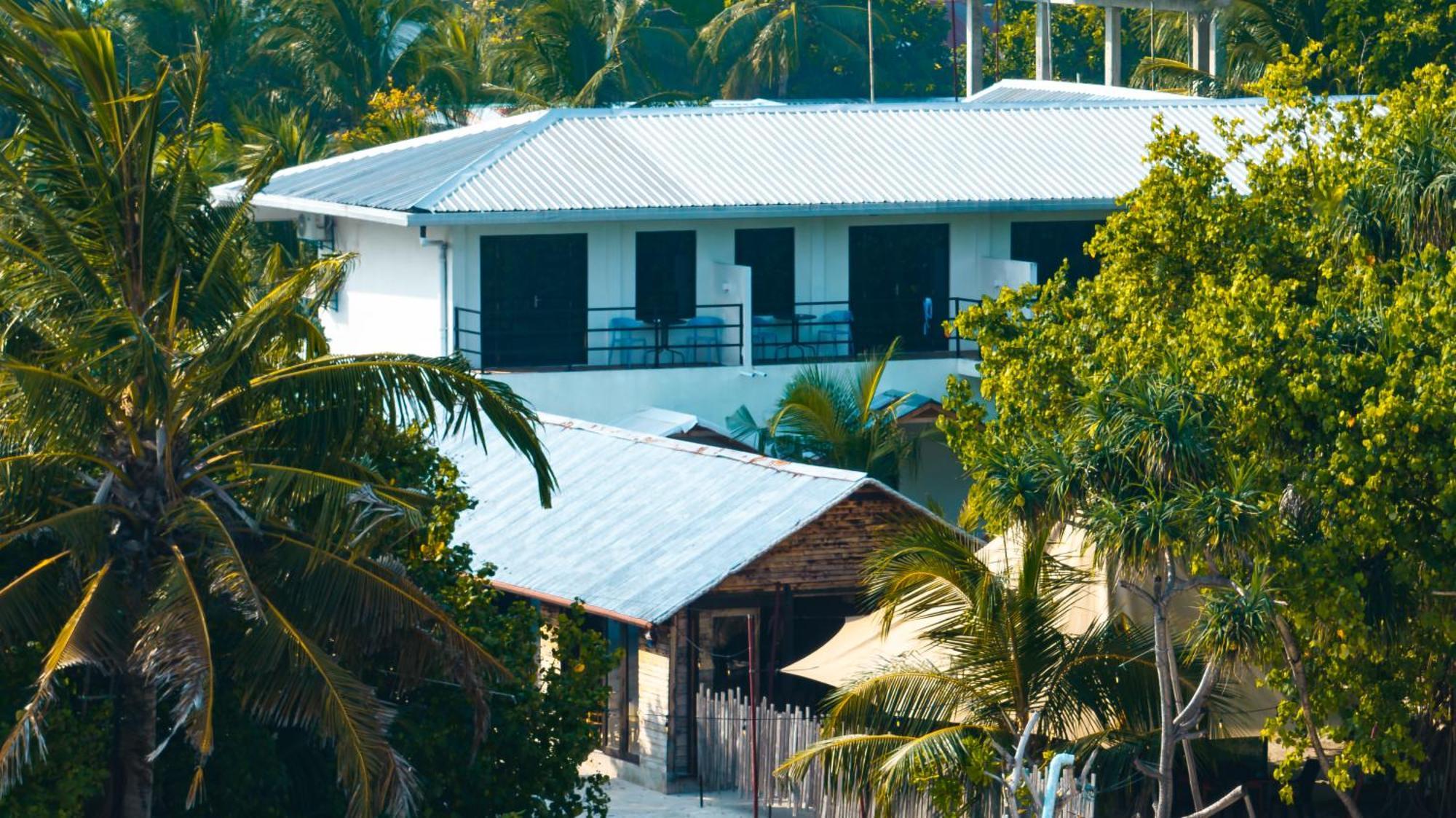 Tranquila Beach Hotel Rasdhoo Ngoại thất bức ảnh